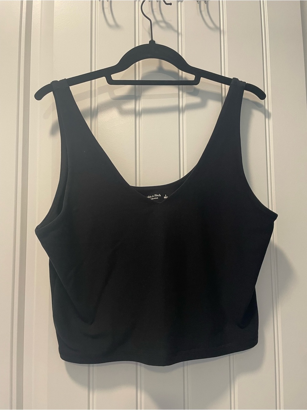 Abercrombie & Fitch Soft A&F Collection Cropped V-Neck Tank